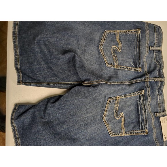 Silver Jeans Shorts Women's Size 18 Denim Blue Mid Rise Denim Blue Jean Shorts - Picture 5 of 5